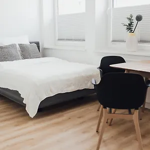 https://louis-louise-apartments-rooms-i-digital-check-in.hotelsinbremen.net